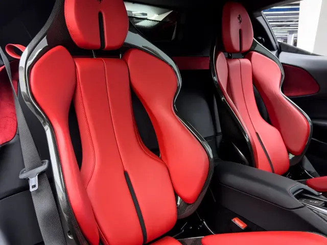 Ferrari SF90 — Фото автомобиля 21