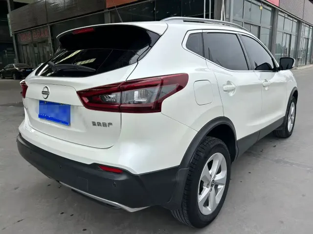 Nissan Qashqai — Фото автомобиля 6