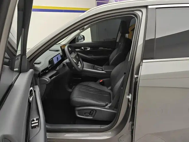 Geely Galaxy E5 — Фото автомобиля 9