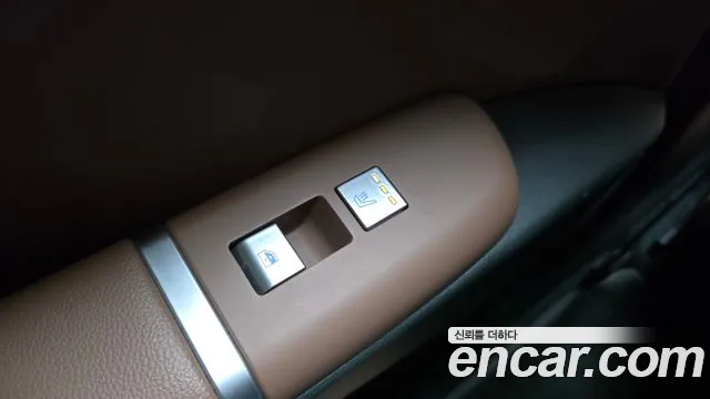 Hyundai Grandeur GN7 — Фото автомобиля 25