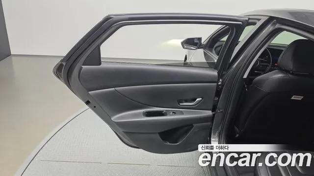 Hyundai AVANTE Новый Avante (CN7) — Фото автомобиля 22
