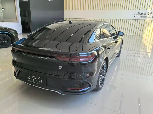 BYD Han — Фото автомобиля 6