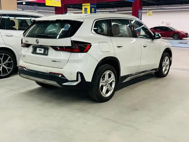 BMW X1 — Фото автомобиля 6