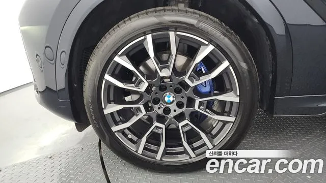 BMW X6 xDrive40i M Sport — Фото автомобиля 5
