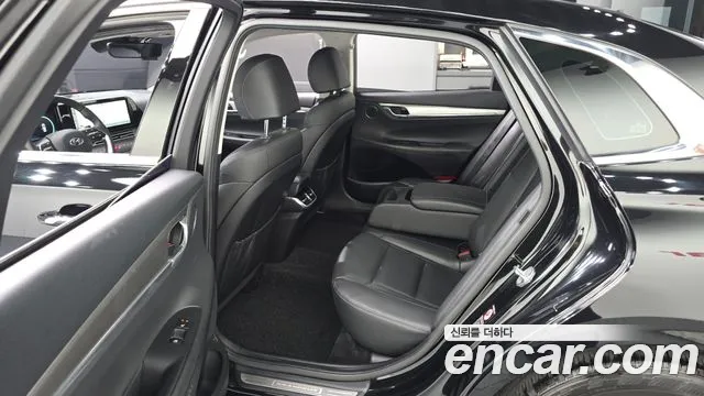 Hyundai Grandeur Новый Grandeur IG — Фото автомобиля 11
