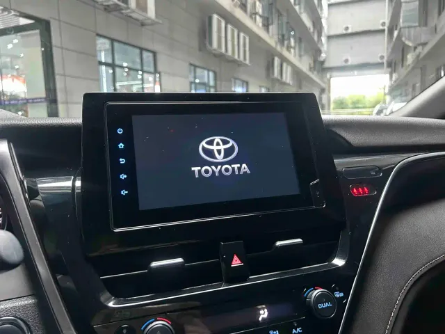 Toyota Camry — Фото автомобиля 5