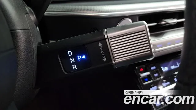 Hyundai Grandeur GN7 — Фото автомобиля 9