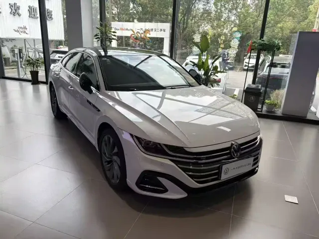 Volkswagen CC — Фото автомобиля 3