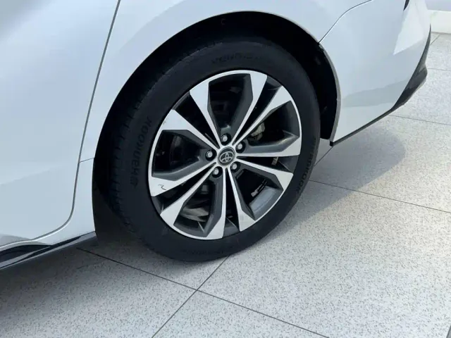 Toyota Granvia — Фото автомобиля 8