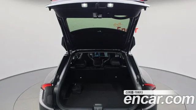 Kia EV6 — Фото автомобиля 22