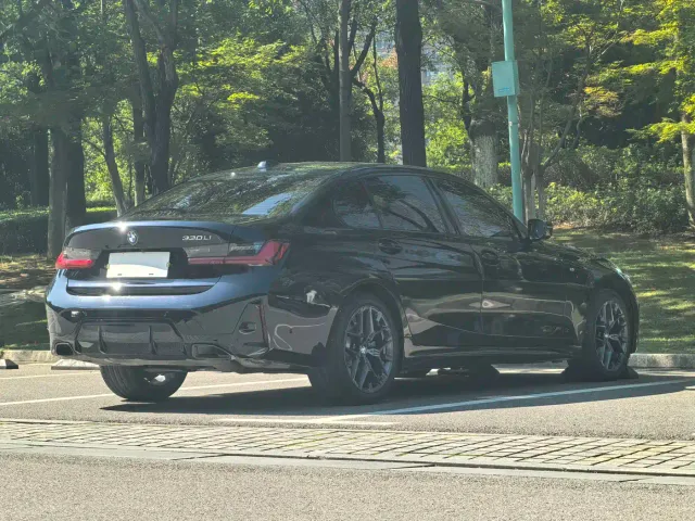 BMW 3 Series — Фото автомобиля 16