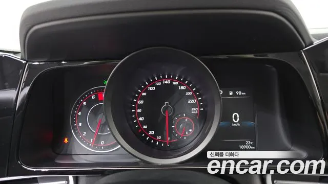 Hyundai Avante — Фото автомобиля 8