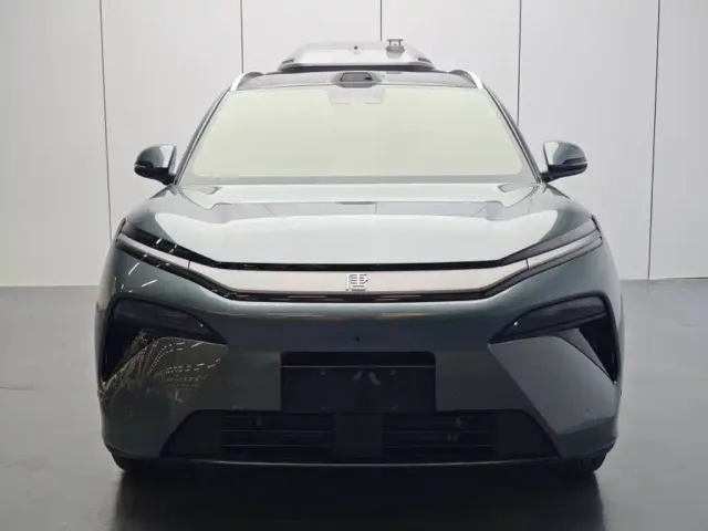 BYD Tang L — Фото автомобиля 2