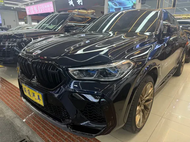 Фотография автомобиля — BMW X6 M