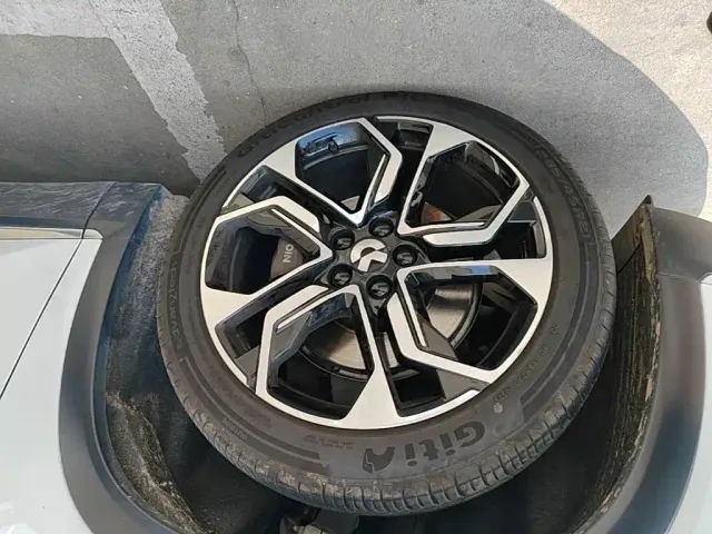 NIO NIO ES8 2020 580KM 6-Seater — Фото автомобиля 22
