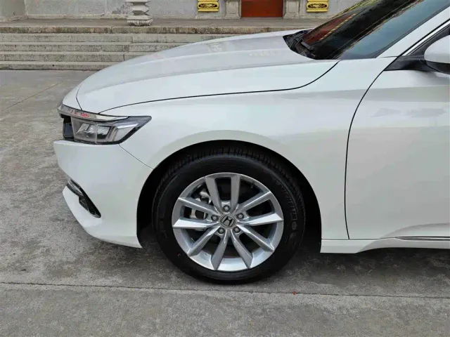 Honda Accord — Фото автомобиля 27