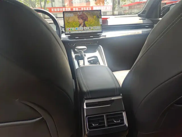 Geely Xingrui — Фото автомобиля 7