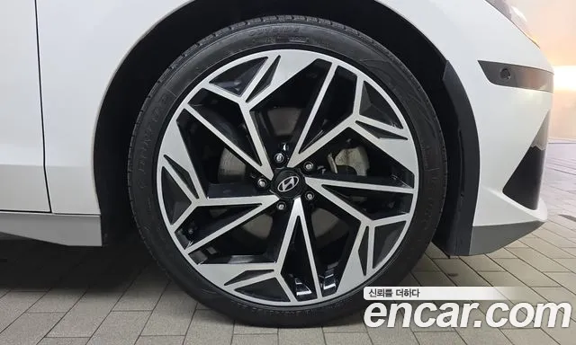 Hyundai Ioniq 6 — Фото автомобиля 6