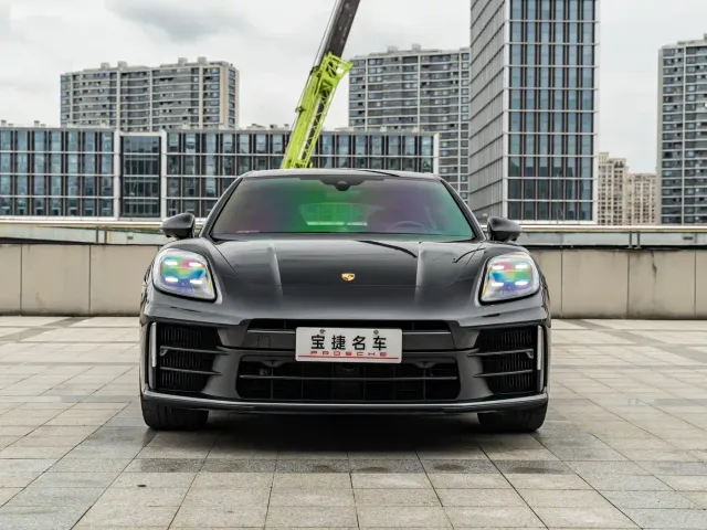 Porsche Panamera — Фото автомобиля 2