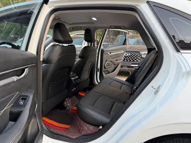 Geely Emgrand — Фото автомобиля 5