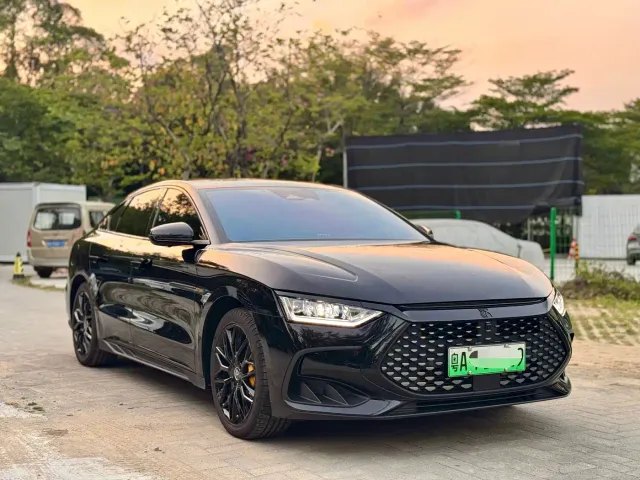 BYD Han — Фото автомобиля 3