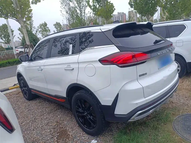 Geely Boyue — Фото автомобиля 20