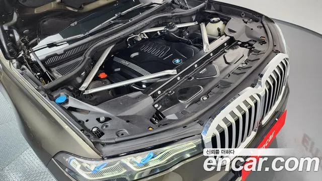 BMW X7 — Фото автомобиля 6