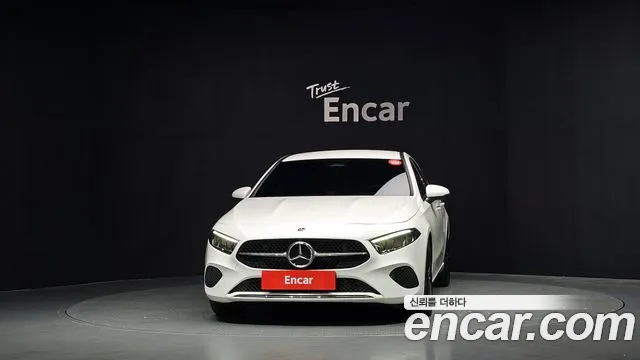 Mercedes-Benz A-Class — Фото автомобиля 3