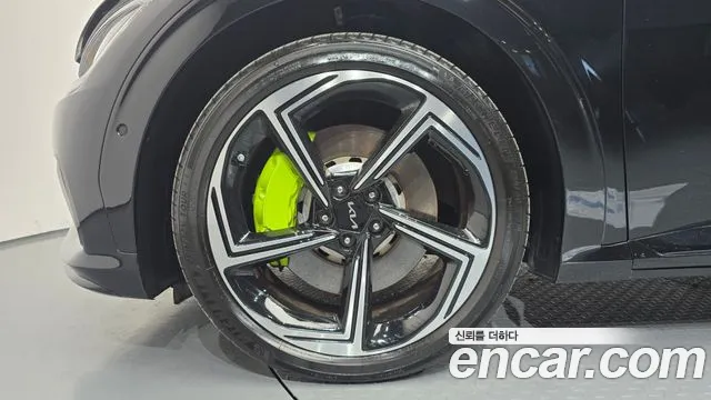 Kia EV6 — Фото автомобиля 5