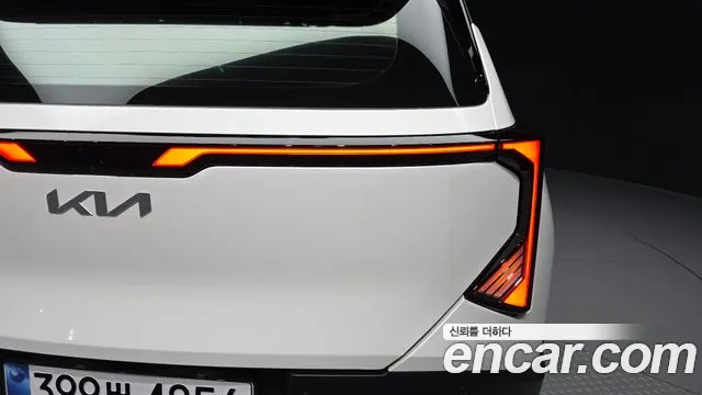Kia Seltos Seltos 2 поколение Бензин 1.6T 2WD — Фото автомобиля 23