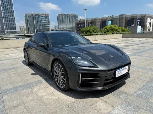 Porsche Panamera — Фото автомобиля 2