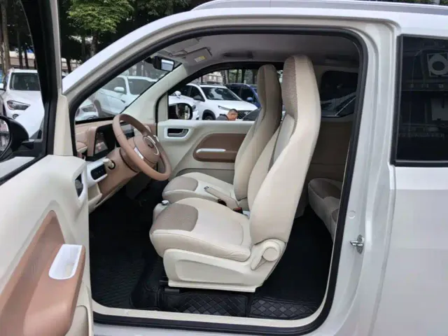 Wuling Hongguang Mini EV — Фото автомобиля 14