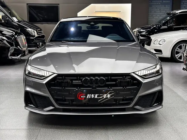 Audi A7L — Фото автомобиля 2