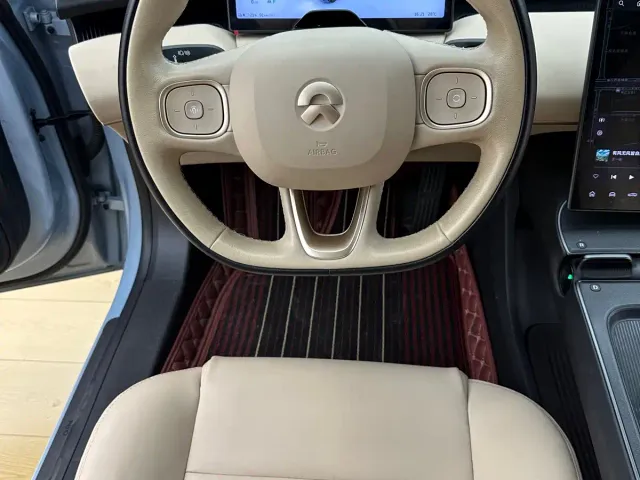 Nio ET5 — Фото автомобиля 8