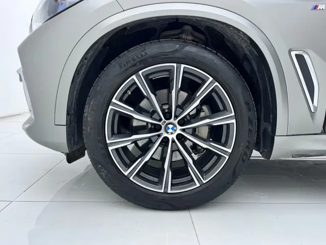 BMW X5 — Фото автомобиля 13