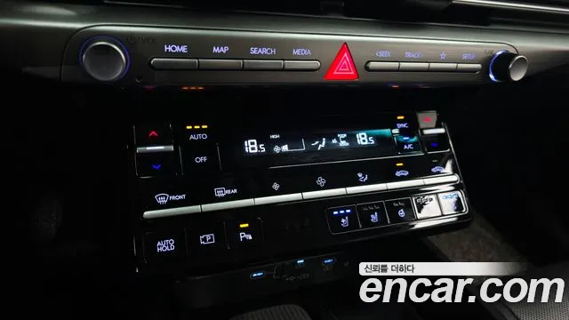 Hyundai Grandeur Grandeur (GN7) 2.5 Бензин 2WD — Фото автомобиля 30