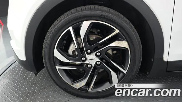 Chevrolet Bolt EV — Фото автомобиля 5