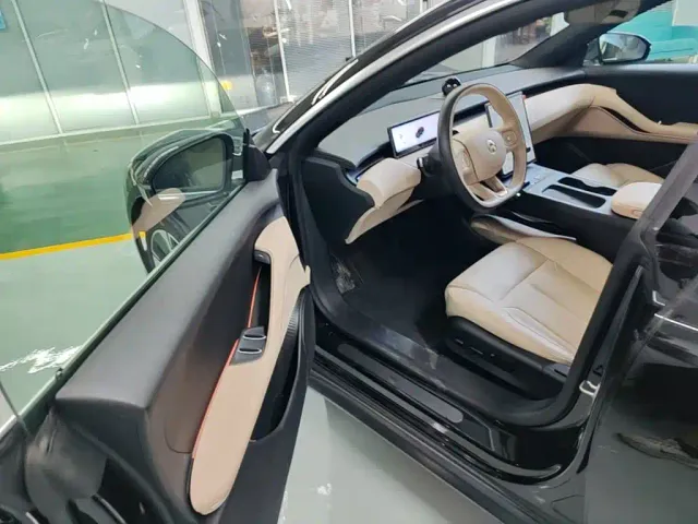 Nio ET5 Touring — Фото автомобиля 15