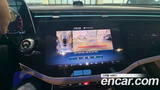 Mercedes-Benz E-Class — Фото автомобиля 12