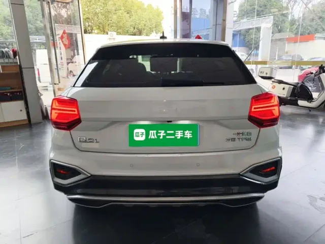 Audi Q2L — Фото автомобиля 5