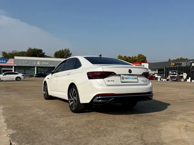 Volkswagen Sagitar — Фото автомобиля 7