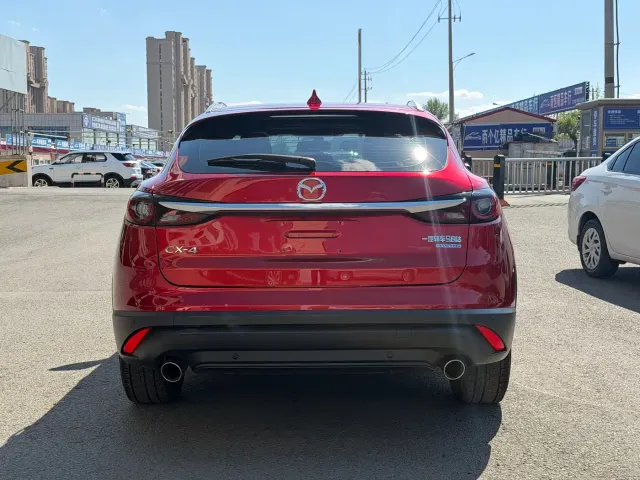 Mazda CX-4 — Фото автомобиля 8
