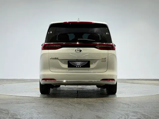 GAC Trumpchi M6 — Фото автомобиля 4