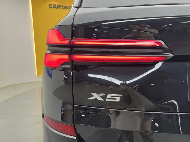 BMW X5 — Фото автомобиля 5
