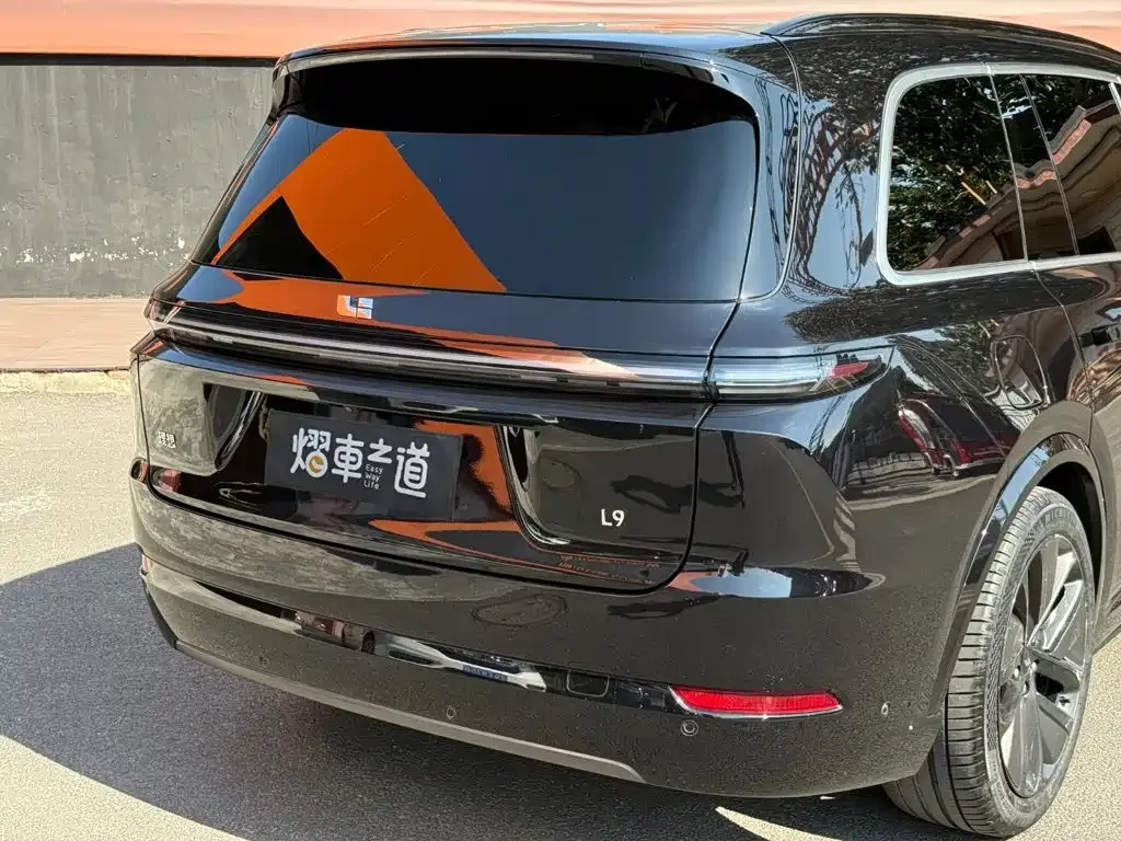 Li Auto Li Xiang L9 2022 Max — Фото автомобиля 19