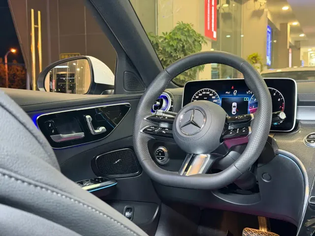 Mercedes-Benz C-Class — Фото автомобиля 16