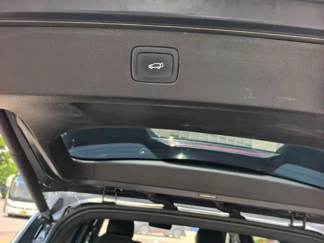 Roewe RX5 Max — Фото автомобиля 14
