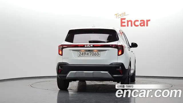 Kia Seltos — Фото автомобиля 4