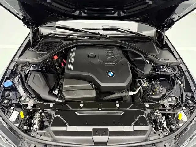 BMW 3 Series — Фото автомобиля 12