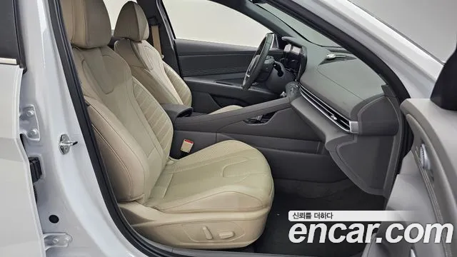 Hyundai AVANTE Новый Avante (CN7) — Фото автомобиля 9